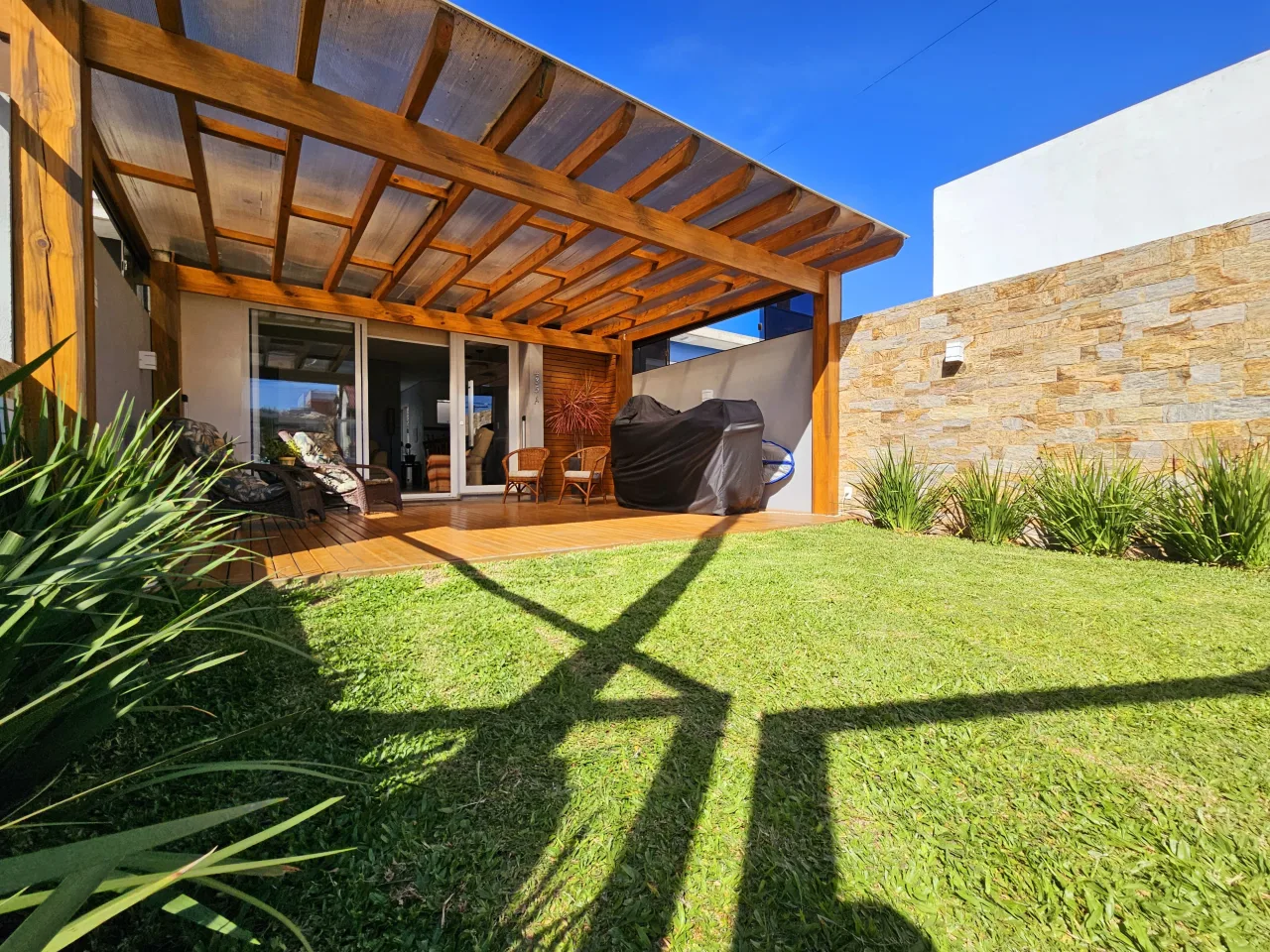 Exclusividade: Casa Impecável no Cassino