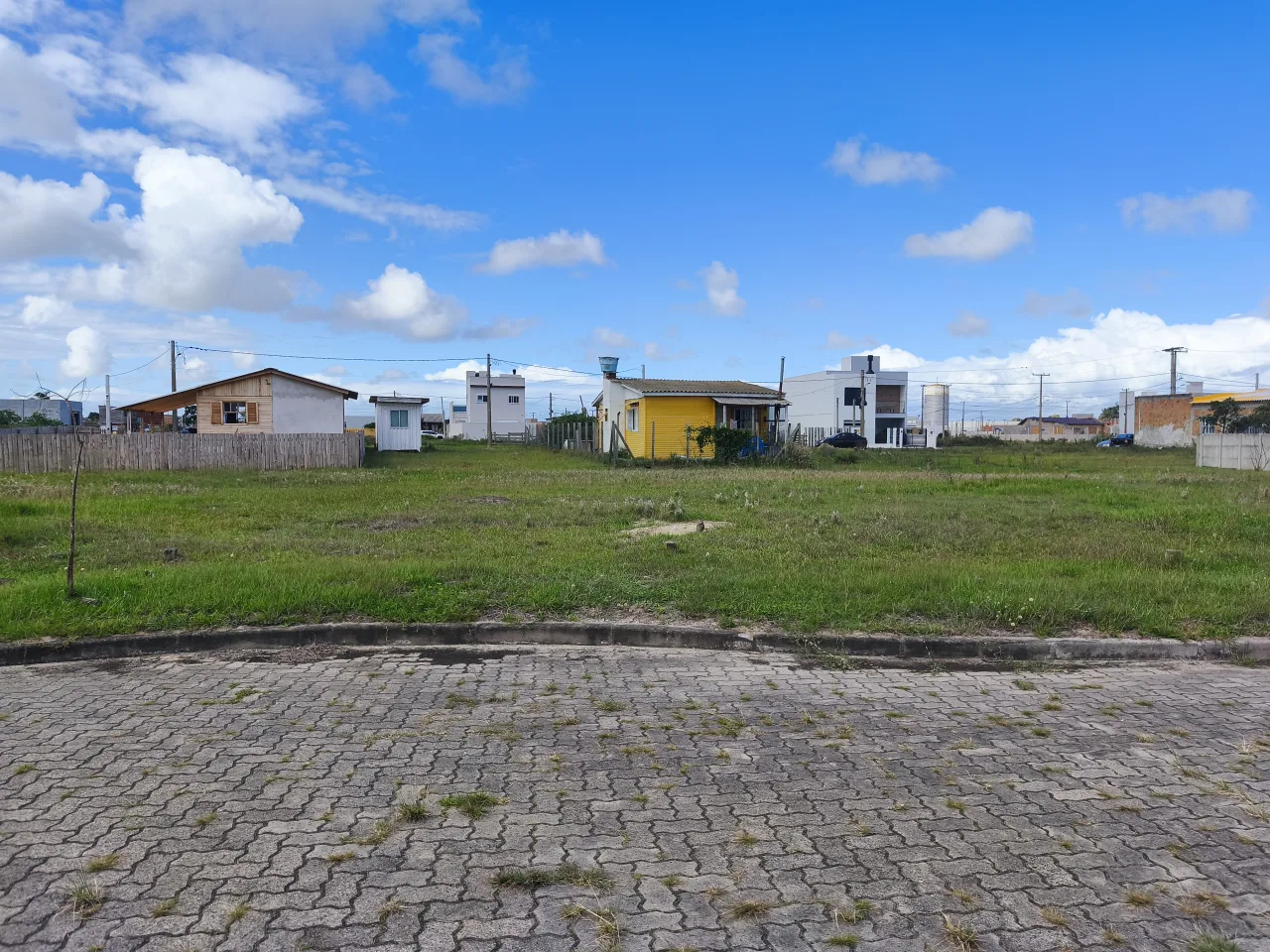 TERRENO VÍVEA (ATRÁS  SHOPPING PARTAGE)