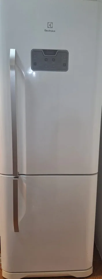 Vendo Geladeira Eletrolux Inverse 490 litros
